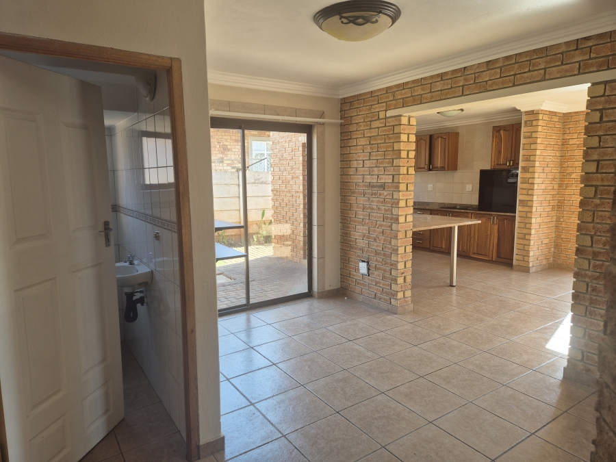 2 Bedroom Property for Sale in Flamwood North West